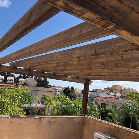 Town House, Ilios Ii, Kato Paphos Villa ภายนอก รูปภาพ
