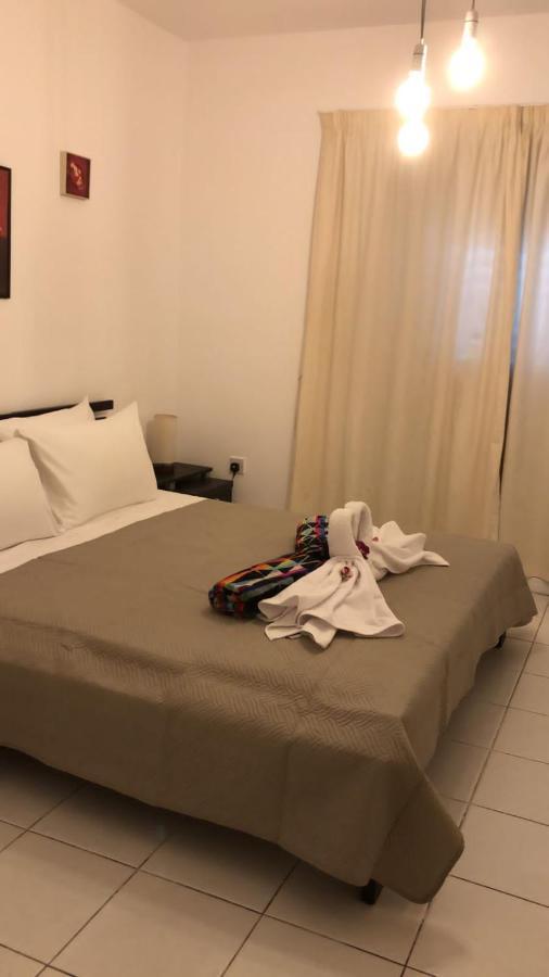 Town House, Ilios Ii, Kato Paphos Villa ภายนอก รูปภาพ