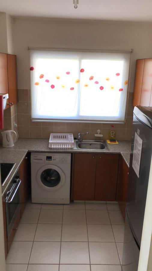 Town House, Ilios Ii, Kato Paphos Villa ภายนอก รูปภาพ